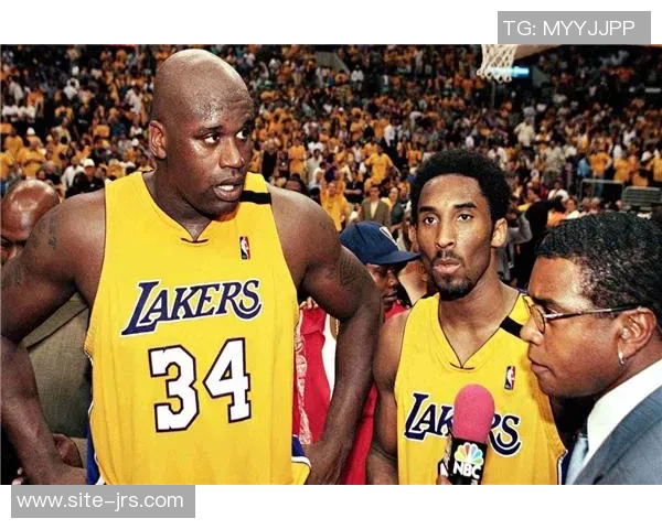 戴维斯与奥尼尔的巅峰对决：谁才是篮球历史上的真正巨星